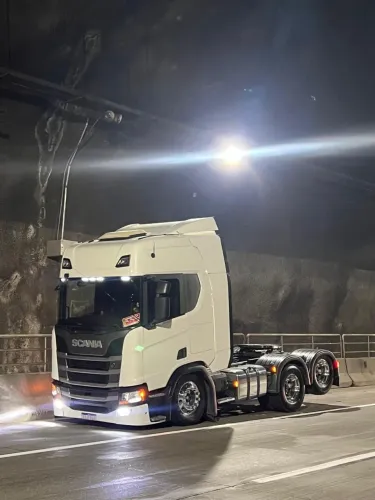 SCANIA R450 SUPER LUXO