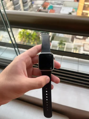 Apple Watch Série 6 (Vidro trincado)