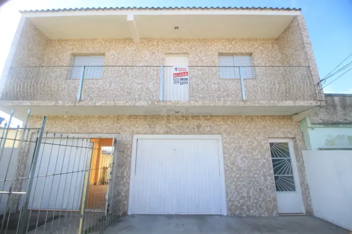 Sobrado com 2 Dormitórios no Bairro Fragata