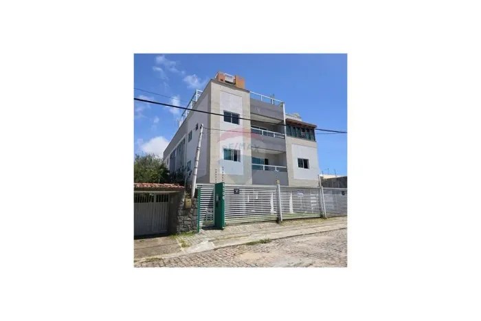 "Refúgio Luxuoso: Loft em Ponta Negra à Venda!"
