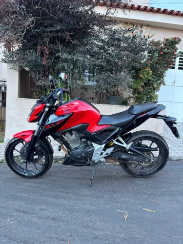 Honda CB300f 2023/2023