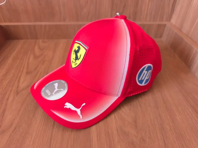 Boné Scuderia Ferrari Original Puma (NOVO)