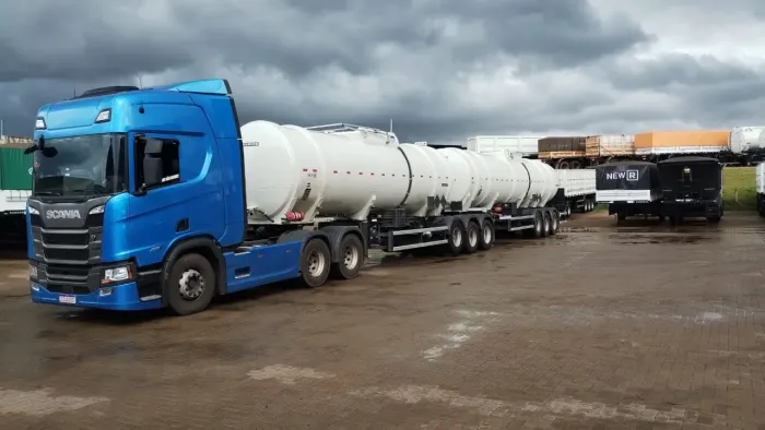 Bitrem 9 eixos tanque com boton