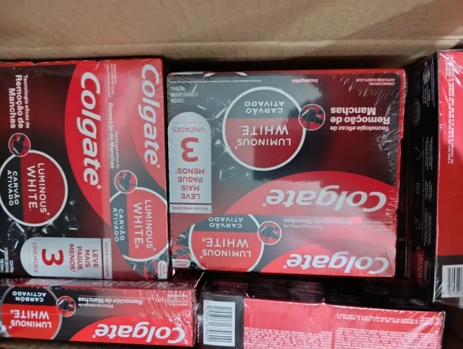 Kit Creme Dental Colgate Luminous White Carvão Ativado Clareador 70g 3 Unidades