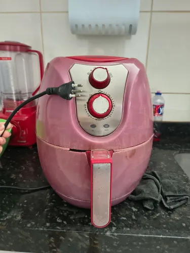 Airfryer BRITÂNIA 3,2 Litros funcionante