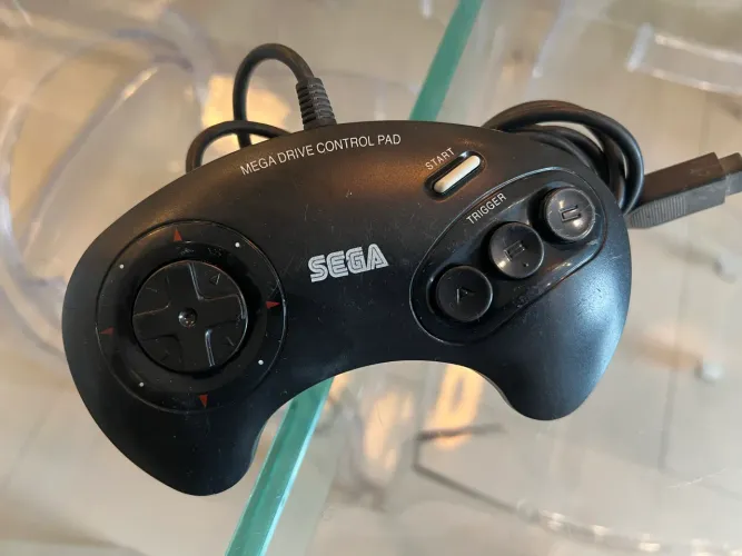 Controle original do mega Drive funcionando perfeitamente