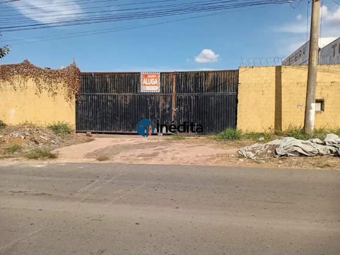 Área Operacional Murada com Pátio Asfaltado e 1.327,50m² | Próxima à Avenida Rio Verde | R