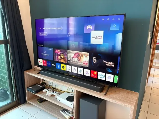 VENDO SOUNDBAR JBL BAR 2.1 206W COM SUBWOOFER