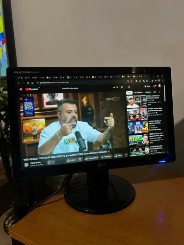Monitor LG Flatron 18.5" - Excelente Estado!