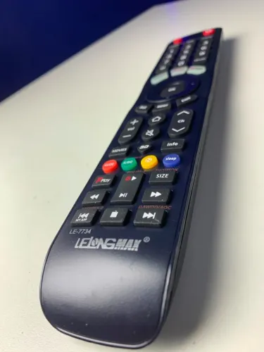 Controle Remoto Universal Lelong Max LE-7734 para TV e Smart TV de Várias Marcas (Novo)