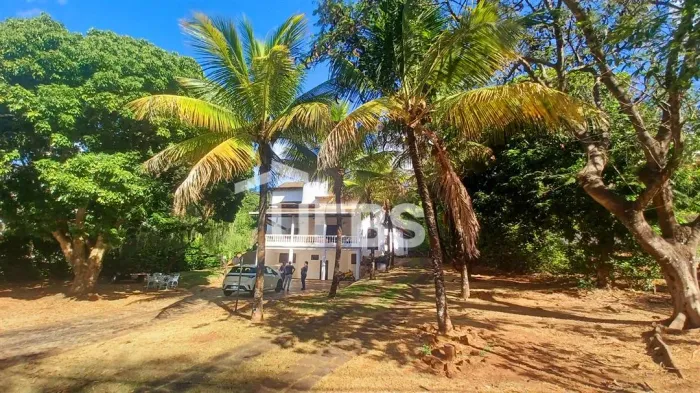 Belíssimo Sobrado no Aldeia do Vale