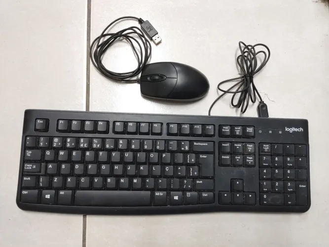 Kit teclado logitech e mouse philips