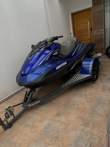 Jet Ski Yamaha FZR SHO