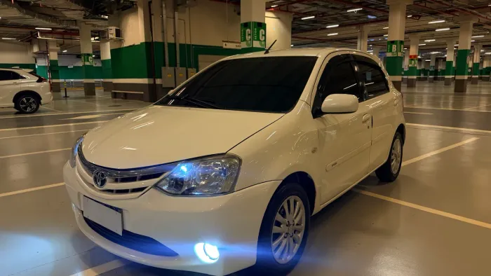 Toyota Etios XLS 1.5 Flex 16V 5P Mec. 2013