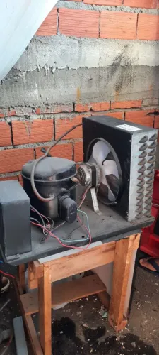 Motor de Câmera Fria