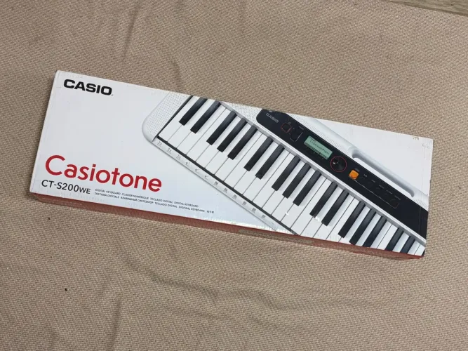 Teclado Casio CT-S200 Branco - Estado de Novo