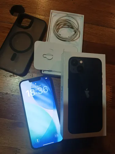 Vendo ou troco iPhone 13 128 gigas completo
