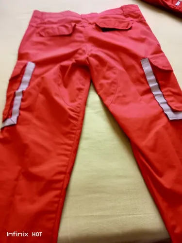 Uniforme de bombeiro civil vermelho feminino, gandola tamanho Pe calça tamanho 42