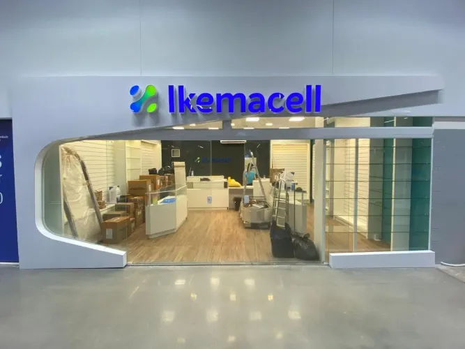 Loja celular assistência acessórios 