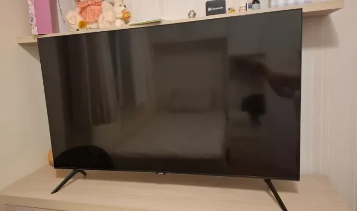TV SAMSUNG DISPLAY COM DEFEITO RETIRADA DE PEÇAS