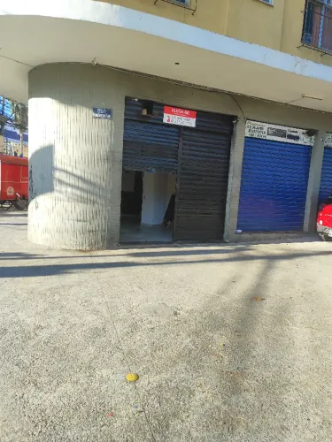 Alugo loja 60m2 em Benfica