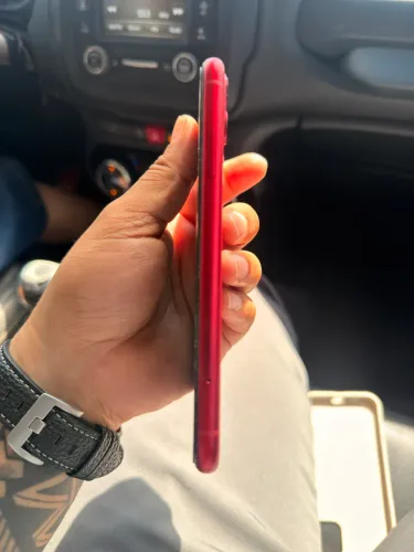iPhone 11 128GB RED