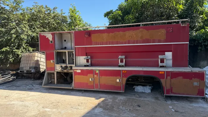 Caminhão Tanque de Água Ex-Bombeiros - Ideal para Reaproveitamento