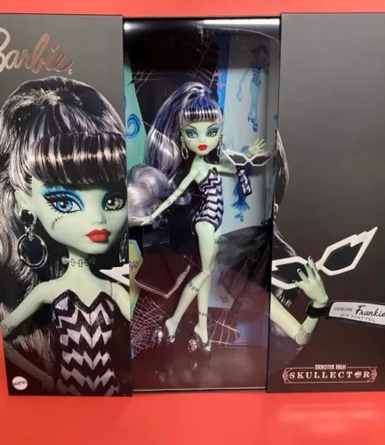 Boneca Frankie Skullector