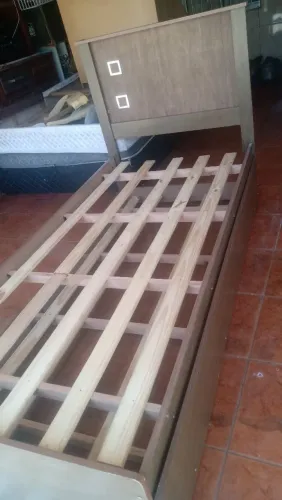 Bicama de solteiro boa