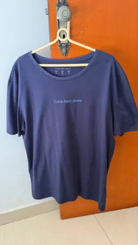 Camiseta Calvin Klein Tamanho GG