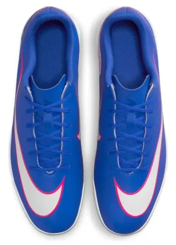 Chuteira society Nike