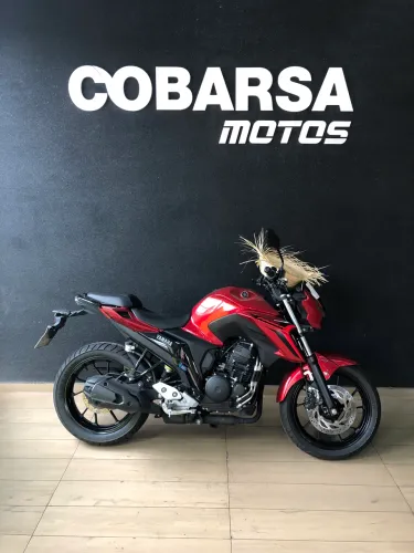 FZ25 250 FAZER CONNECTED