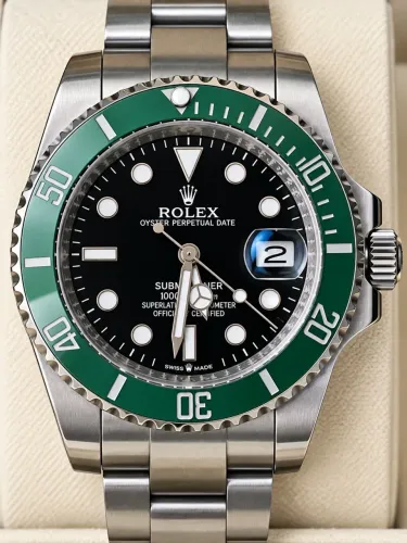 Relógio Rolex Submariner Bezel Verde e Mostrador Preto