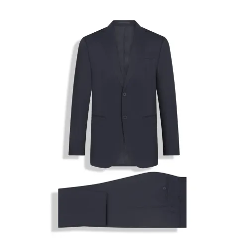 Terno de grife (sapato + 2 camisas sociais de brinde)
