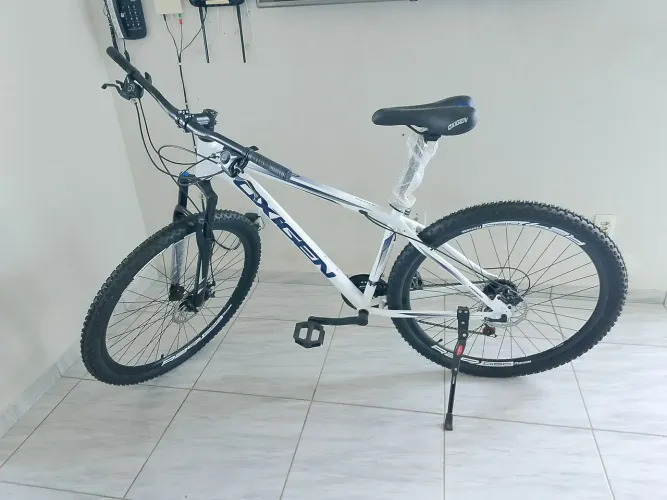 Bike Oxigem Branca e preta Aro 29
