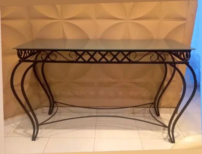 Mesa de Ferro com Topo de vidro