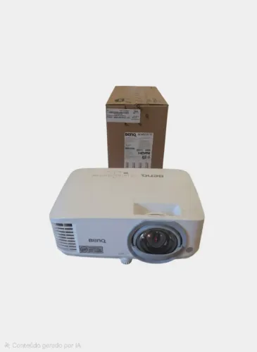 Projetor Benq MX825STH lacrado na caixa.