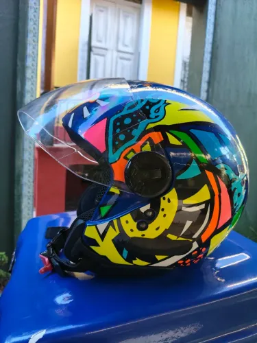 Vende se Capacete Peels 61/62