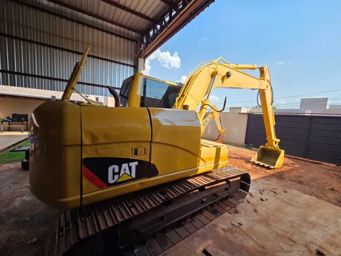 Escavadeira Caterpillar 312 CL