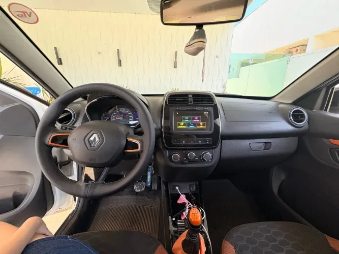 Renault Kwid Outsider 1.0 Flex 12V 5P Mec. 2022