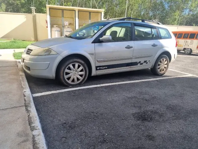 Renault Megane Grand Tour Dynam. Hi-flex 1.6 16V 2011