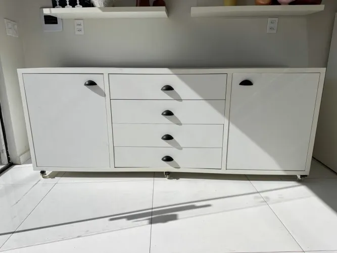 Balcão para Loja em MDF Branco 2m Expositor Comercial com 4 Gavetas e 2 Portas