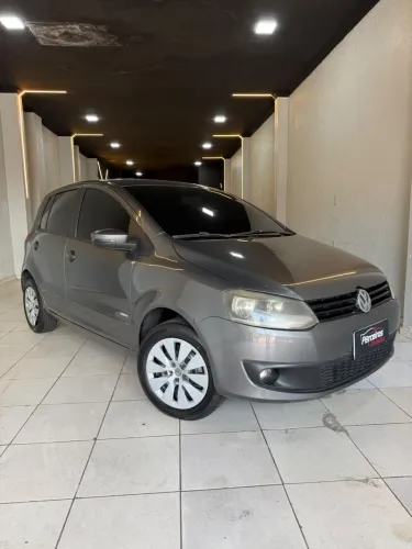 Volkswagen Fox 1.0 MI Total Flex 8V 5P 2013
