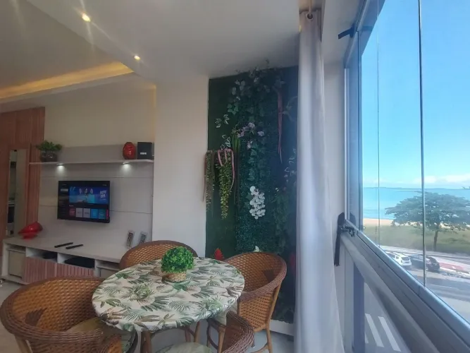 Alto padrão na orla com bom custo benefício