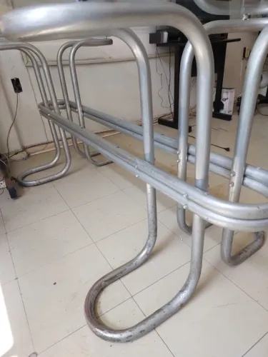 VENDO MESA DE VIDRO - R$ 300,00