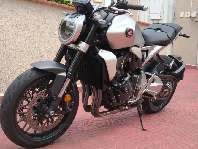 HONDA CB 1000R ABS 2023 ? APENAS 9.800 KM!