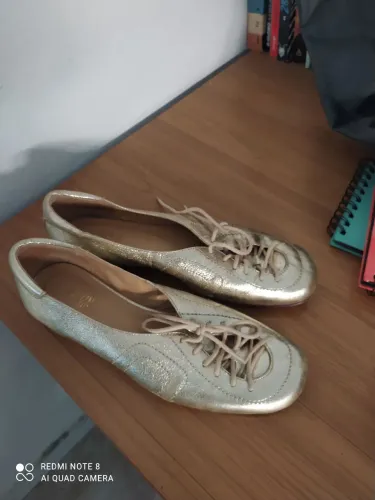 Sapato couro metalizado 
