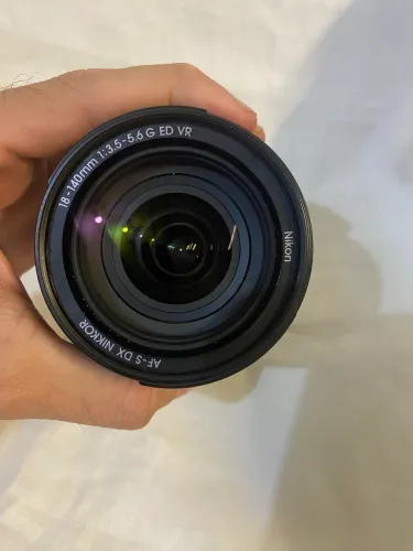 Lente Nikon 18-140