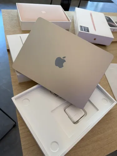 MacBook Air M5 15.3 16GB 512GB
