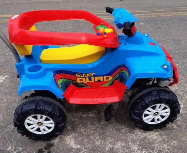 Quadriciclo Superquad Bandeirante 2 em 1 - Passeio e Pedal - R$ 300,00